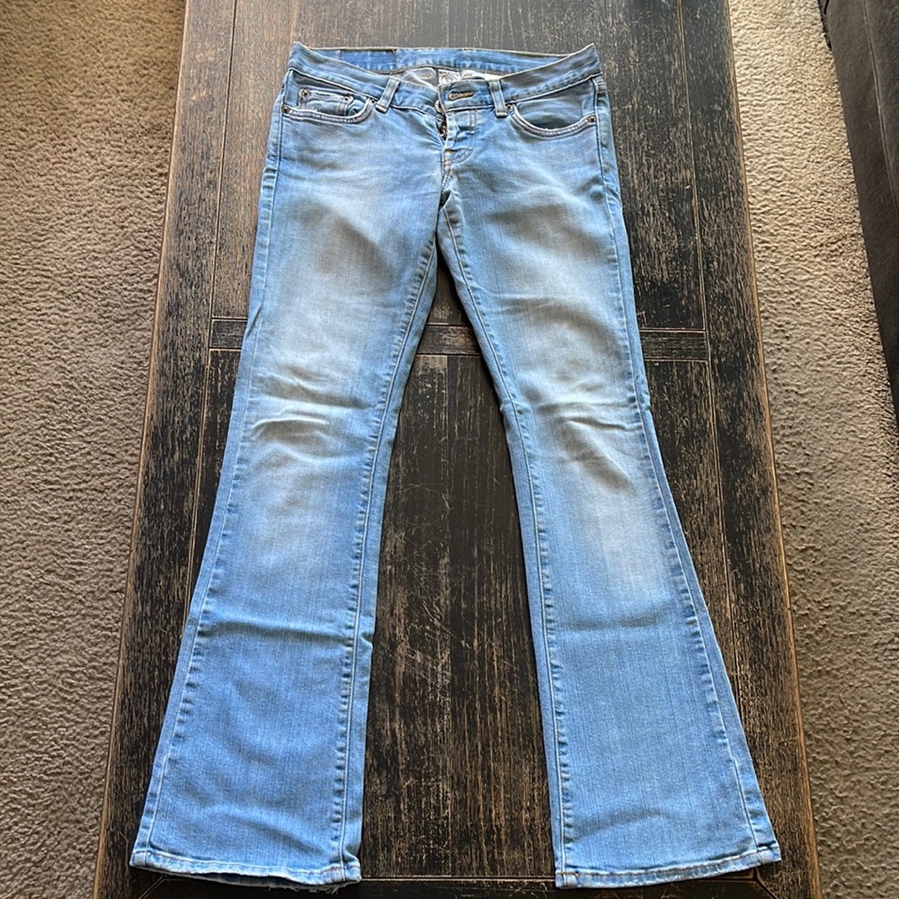 Lucky Brand “Dream” Jean. Light denim, low rise.